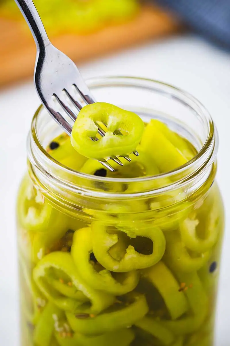 Easy Pickled Banana Peppers novarecipes